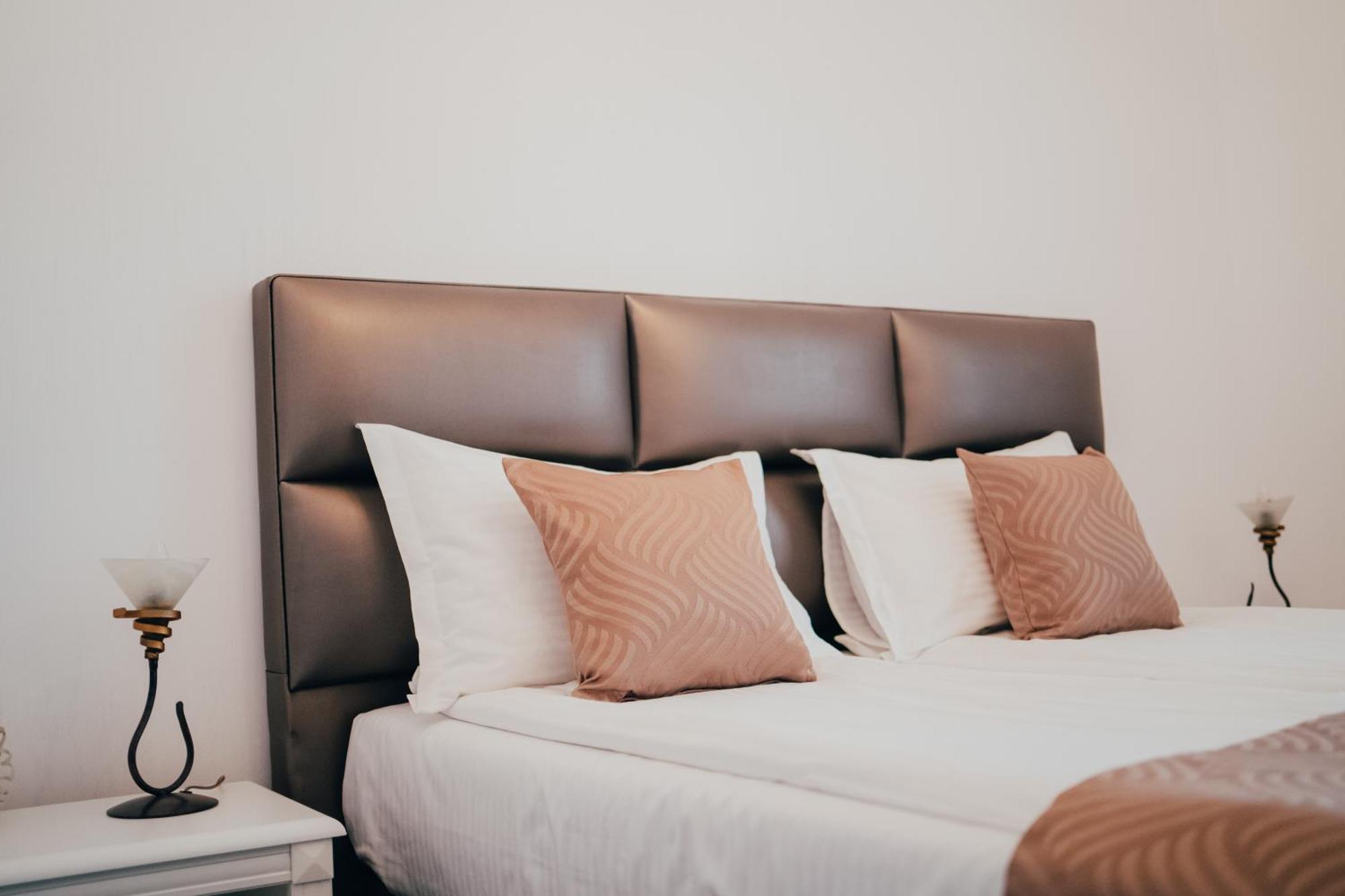 Hotel Carol - Vatra Dornei Zewnętrze zdjęcie