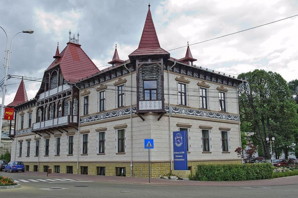 Hotel Carol - Vatra Dornei Zewnętrze zdjęcie